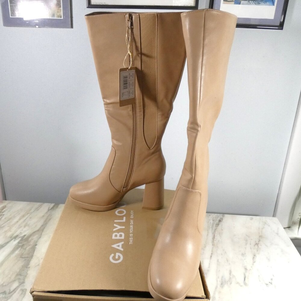 Marta Women's 2xl Wide Calfs Wide Heel Boots size 8 Camel